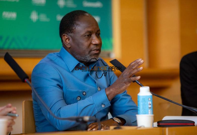 Ressources extractives : Le modèle économique ivoirien expliqué à Science Po Paris en France